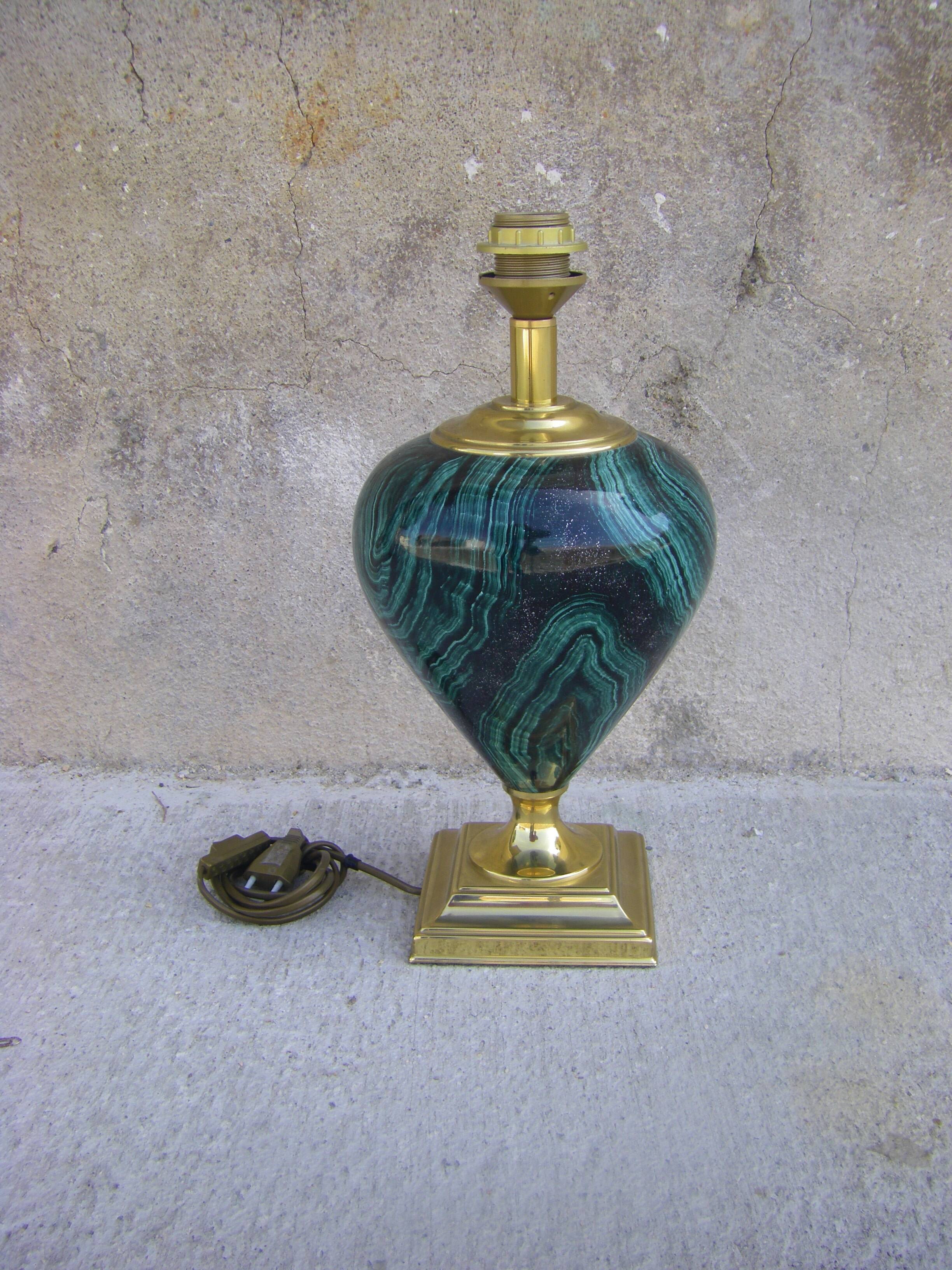 Lampe de salon par " maison le dauphin"