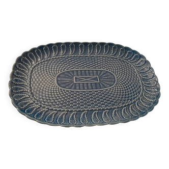 Blue dish