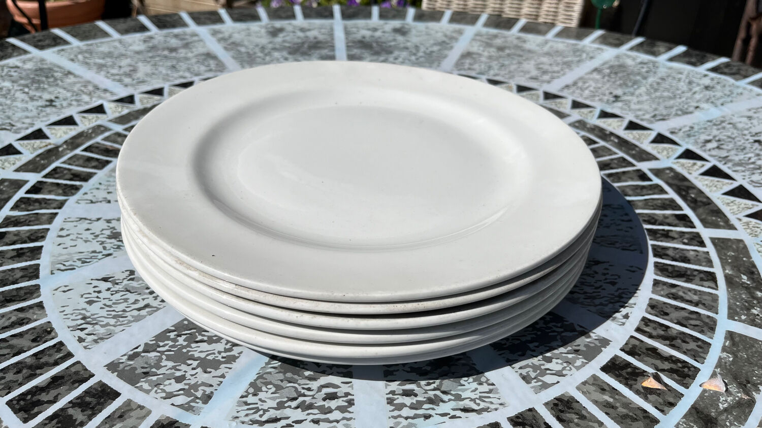 Lot de 6 assiettes  plates blanches Churchill England