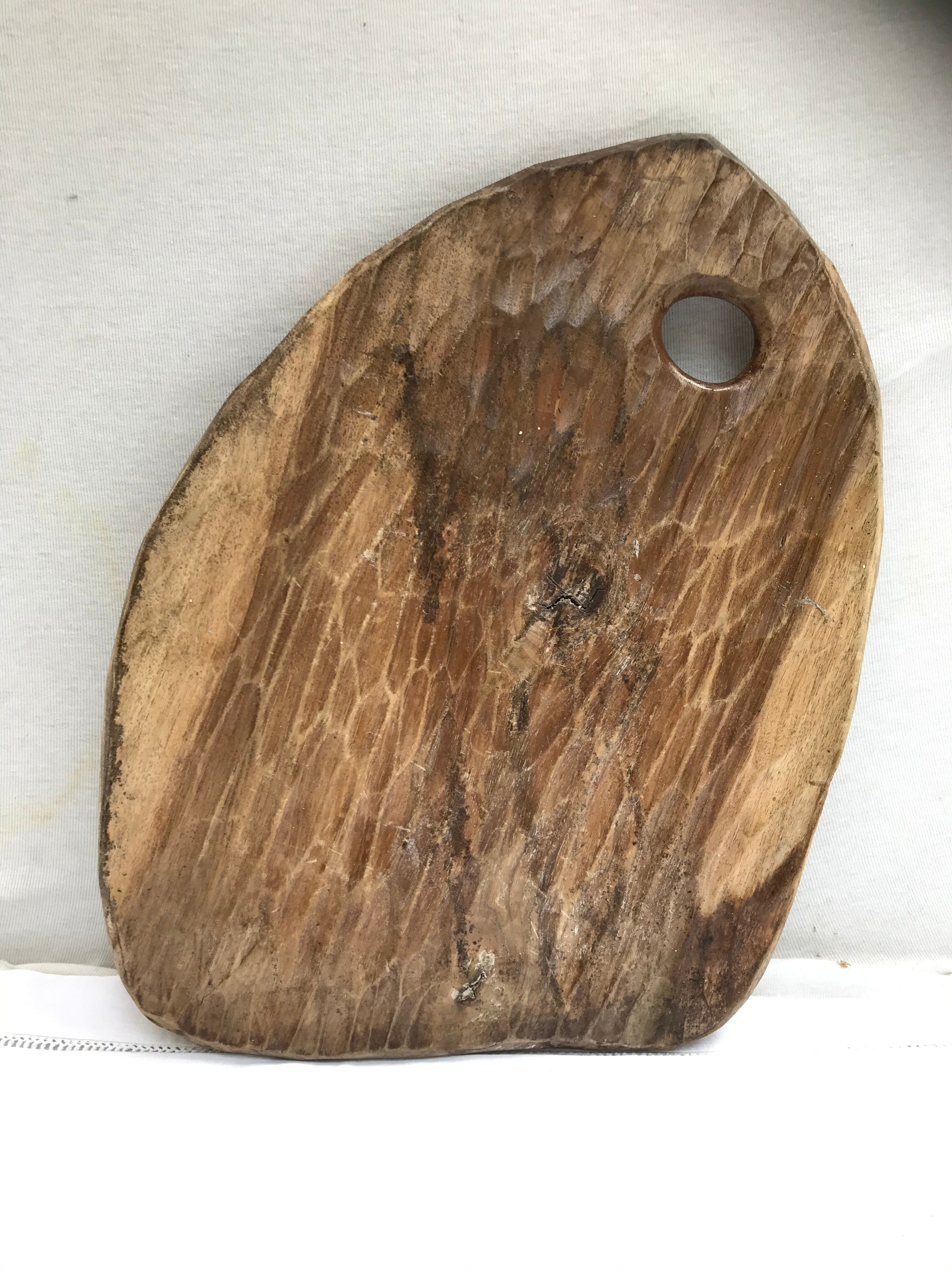 Ancient palette of painter raw wood sculpted vintage decoration