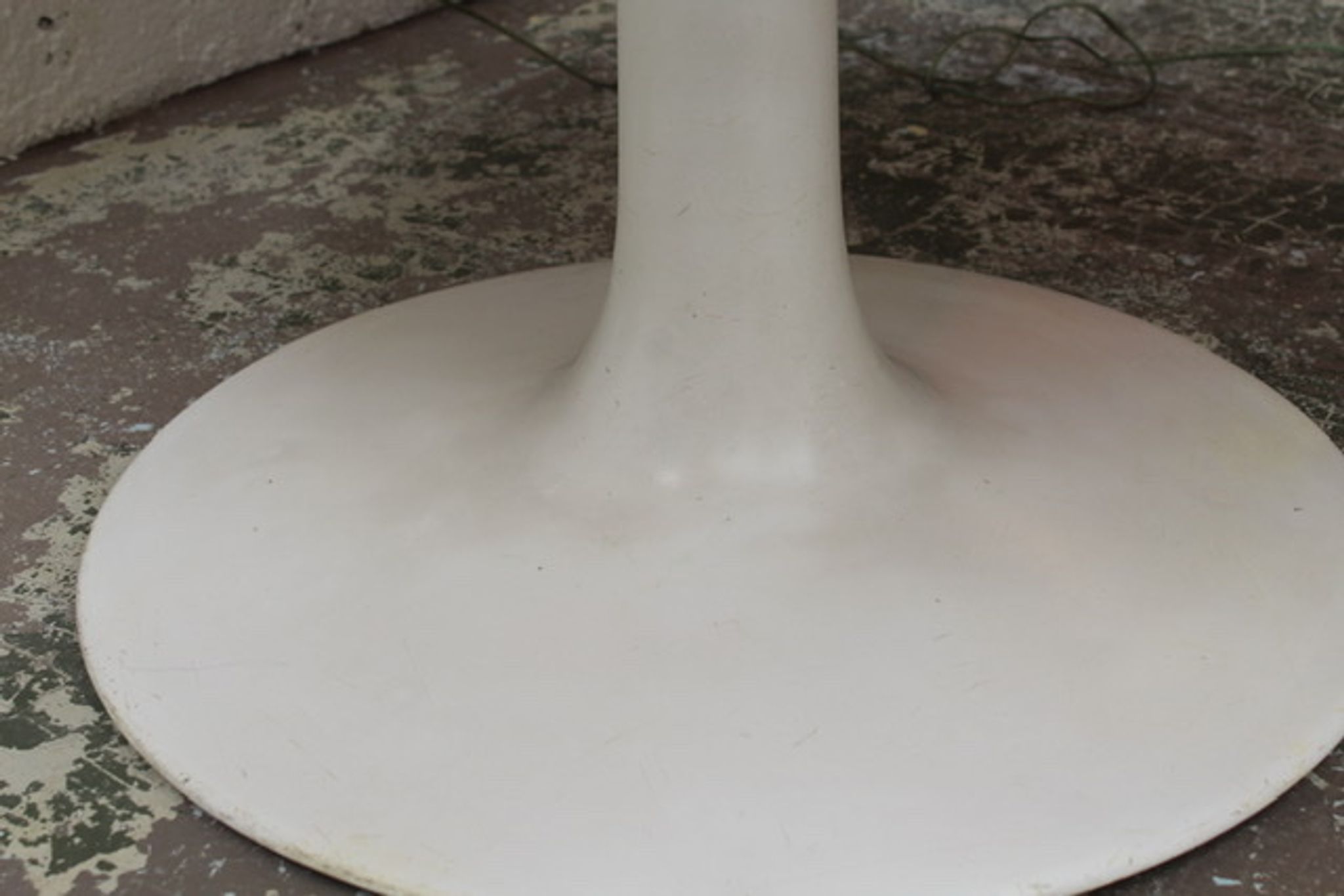 Table ronde basse ou haute seventies