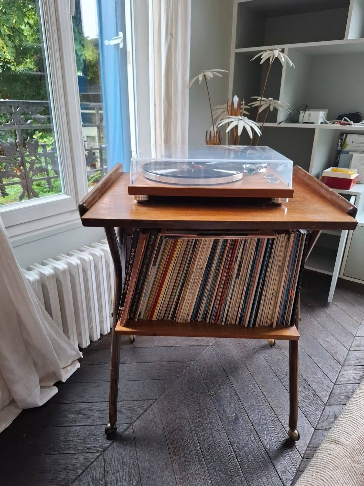 Vinyl furniture + turntable