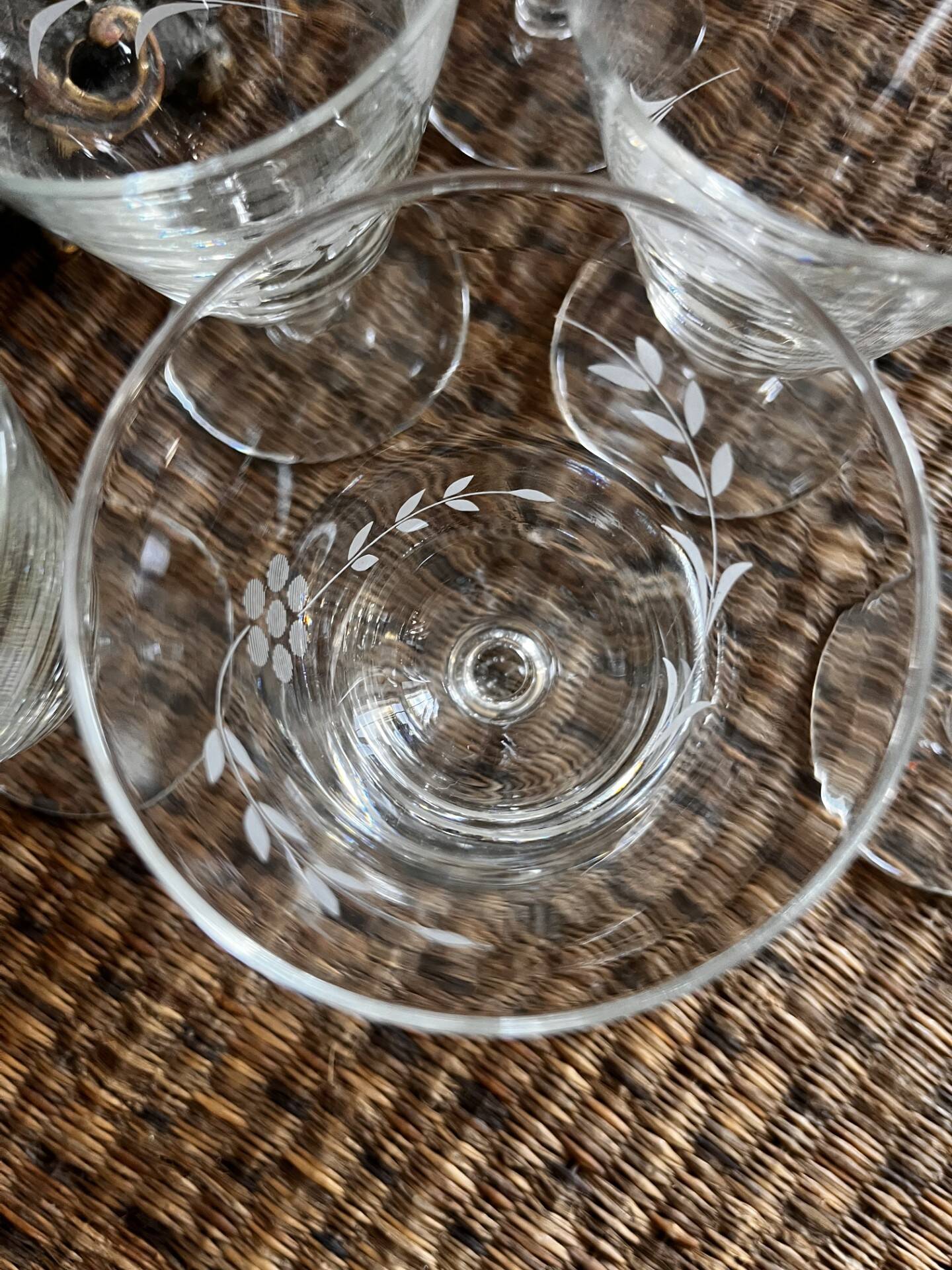 Set of 6 engraved glasses