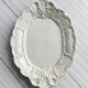 Plat ancien en céramique travaillée