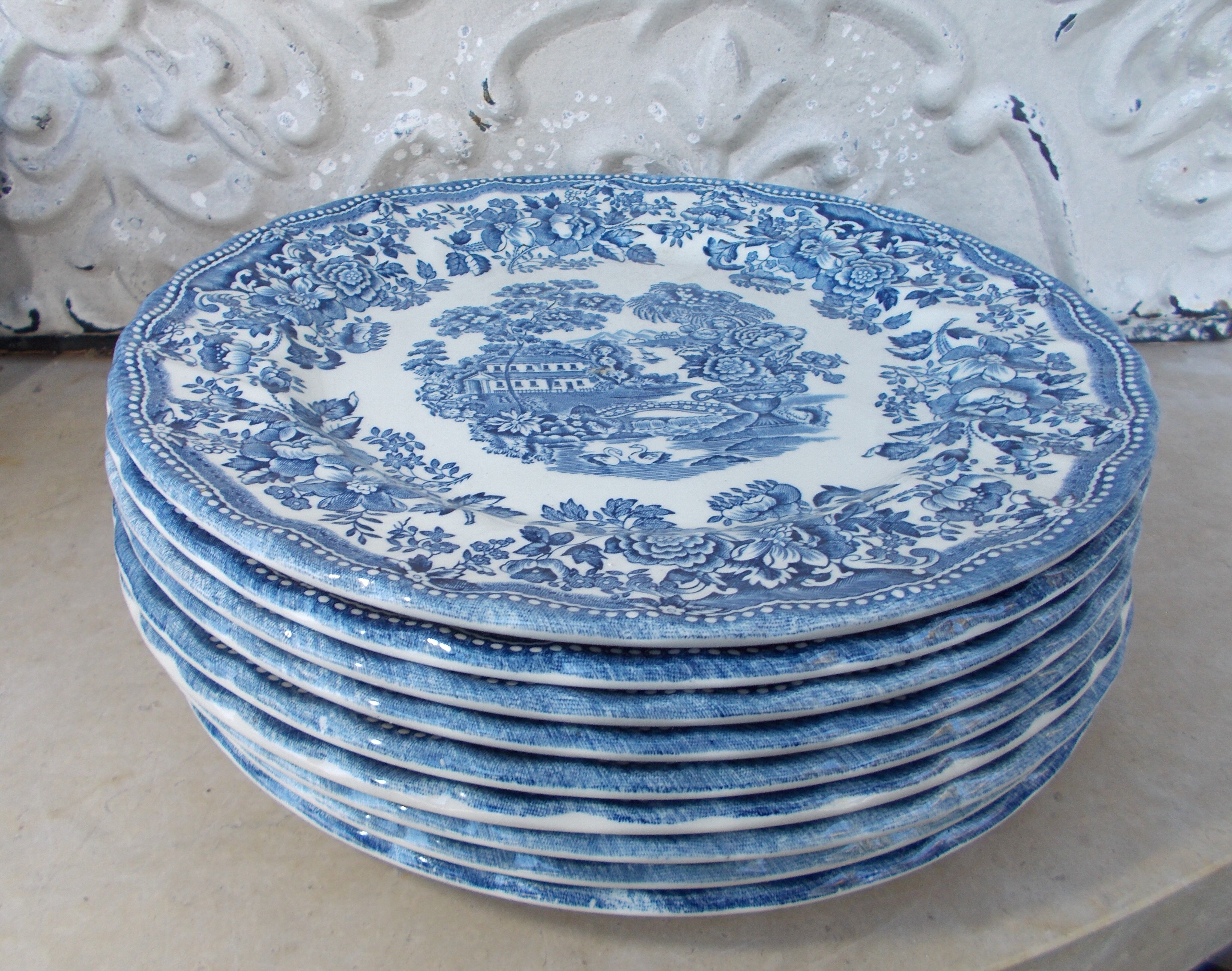 8 flat plates Myott Meakin blue décor