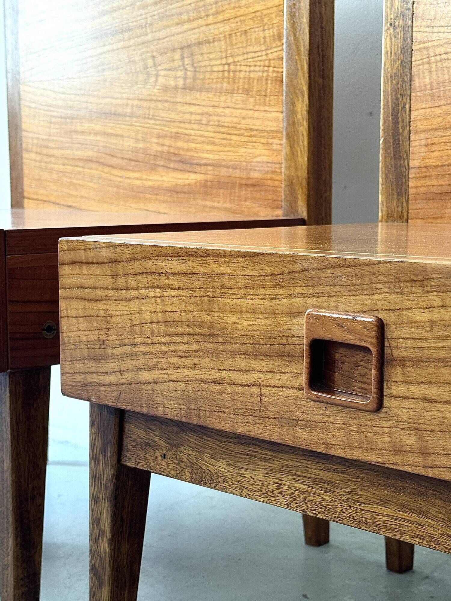 Modernist pair / Scandinavian wooden bedside tables, 1970 design.