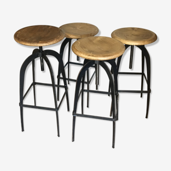 Lot of 4 industrial stools