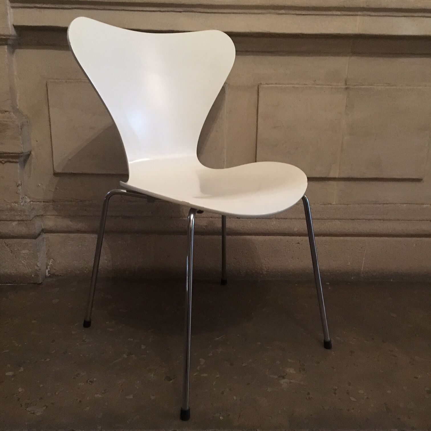 Chair model 3107 Arne Jacobsen for Fritz Hansen