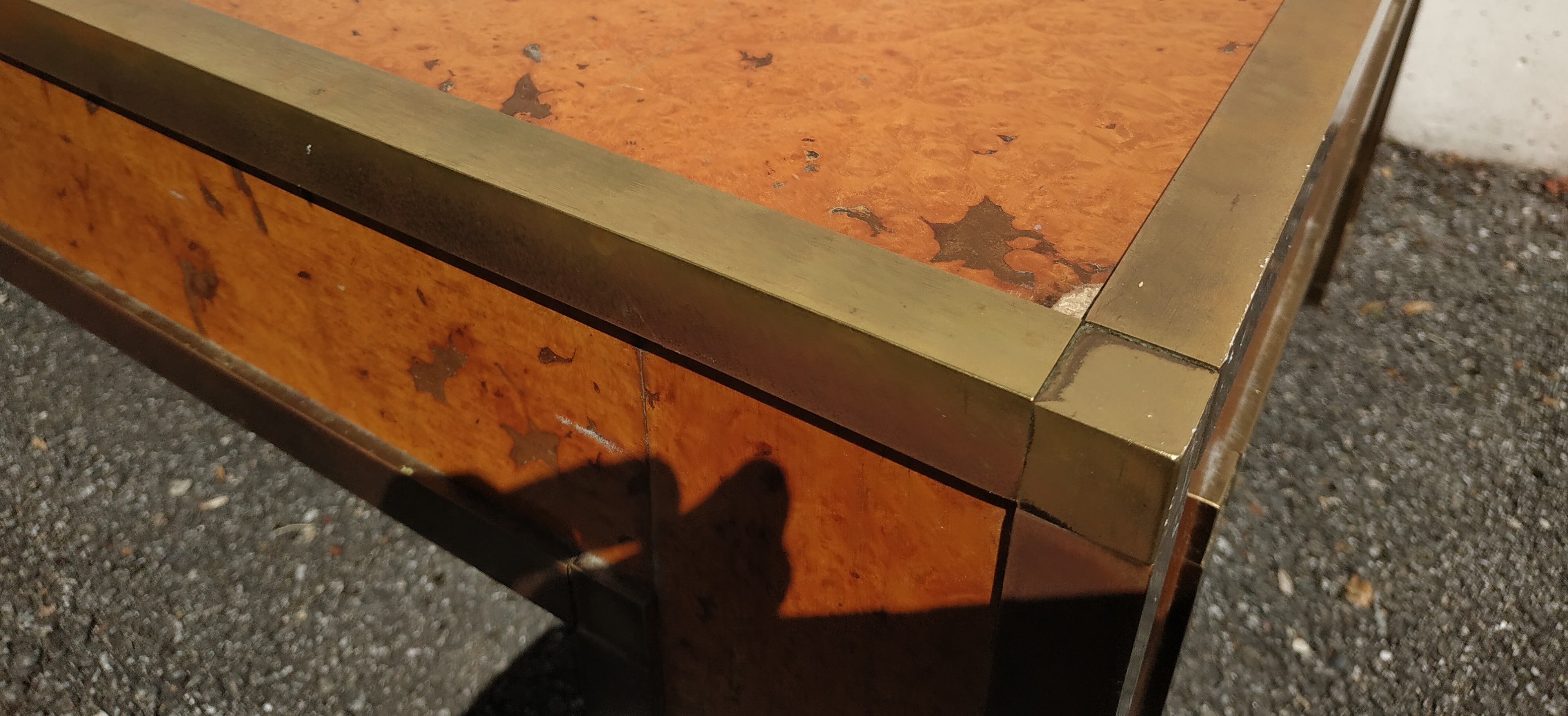 Coffee table magnifier to elm and brass year 1970