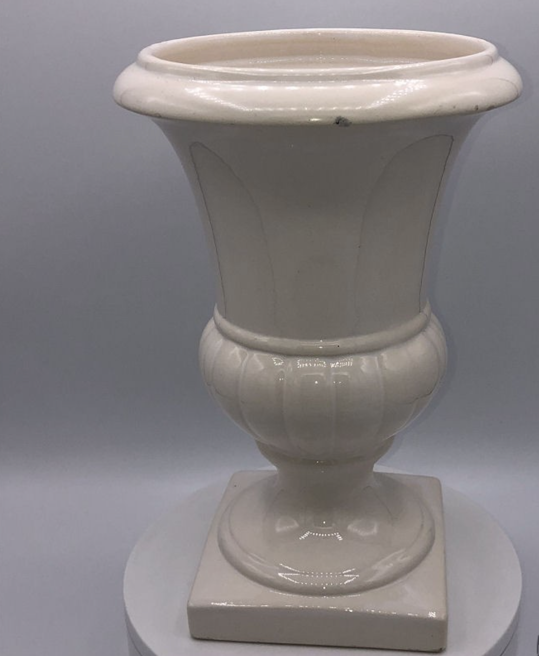 Medici vase in white porcelain