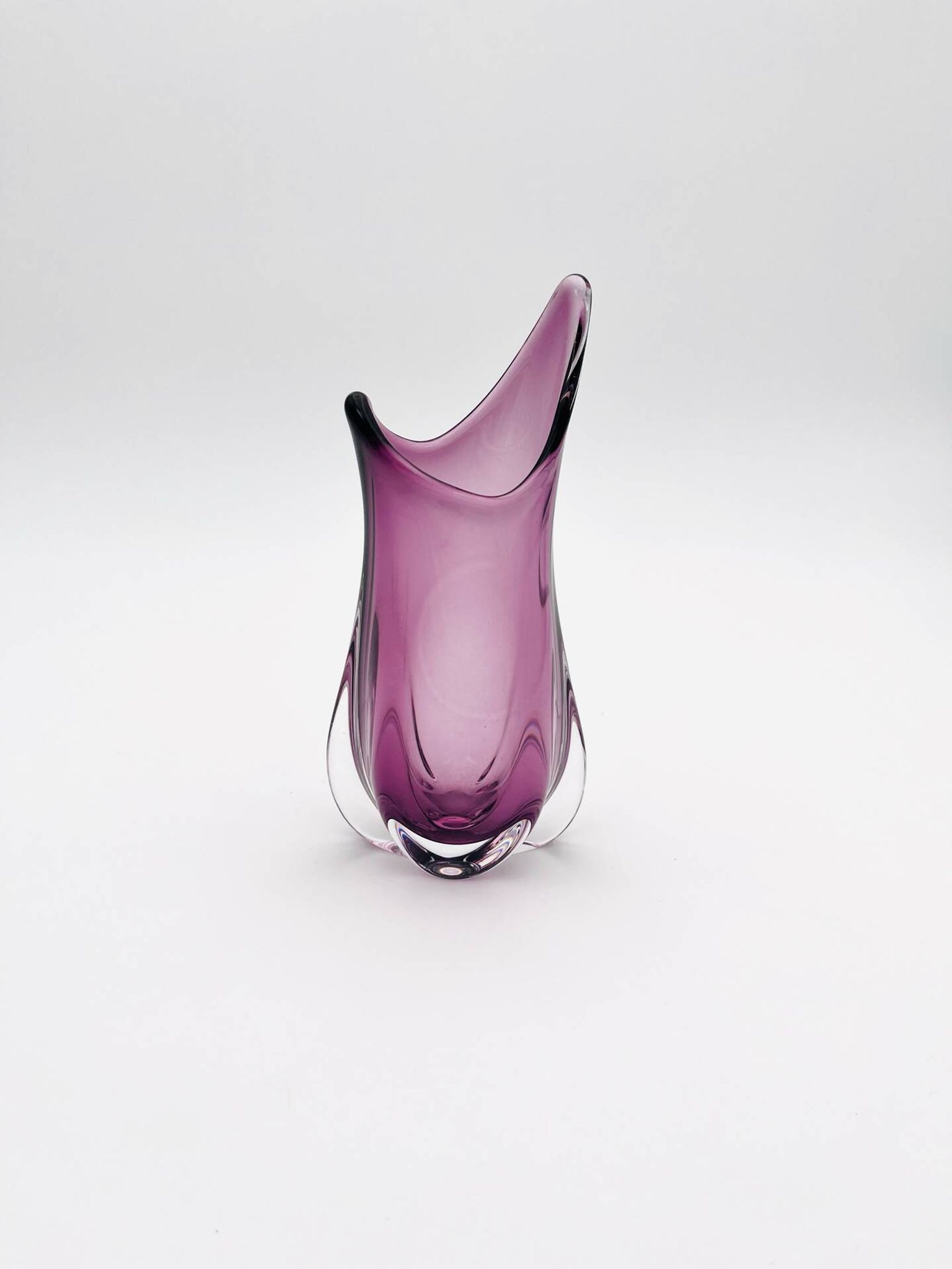 Vase sculptural organique Sommerso Murano couleur améthyste