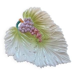 Plat en barbotine décor