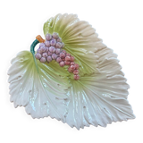 Grape-decorated slip dish