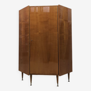 Armoire d'angle vintage