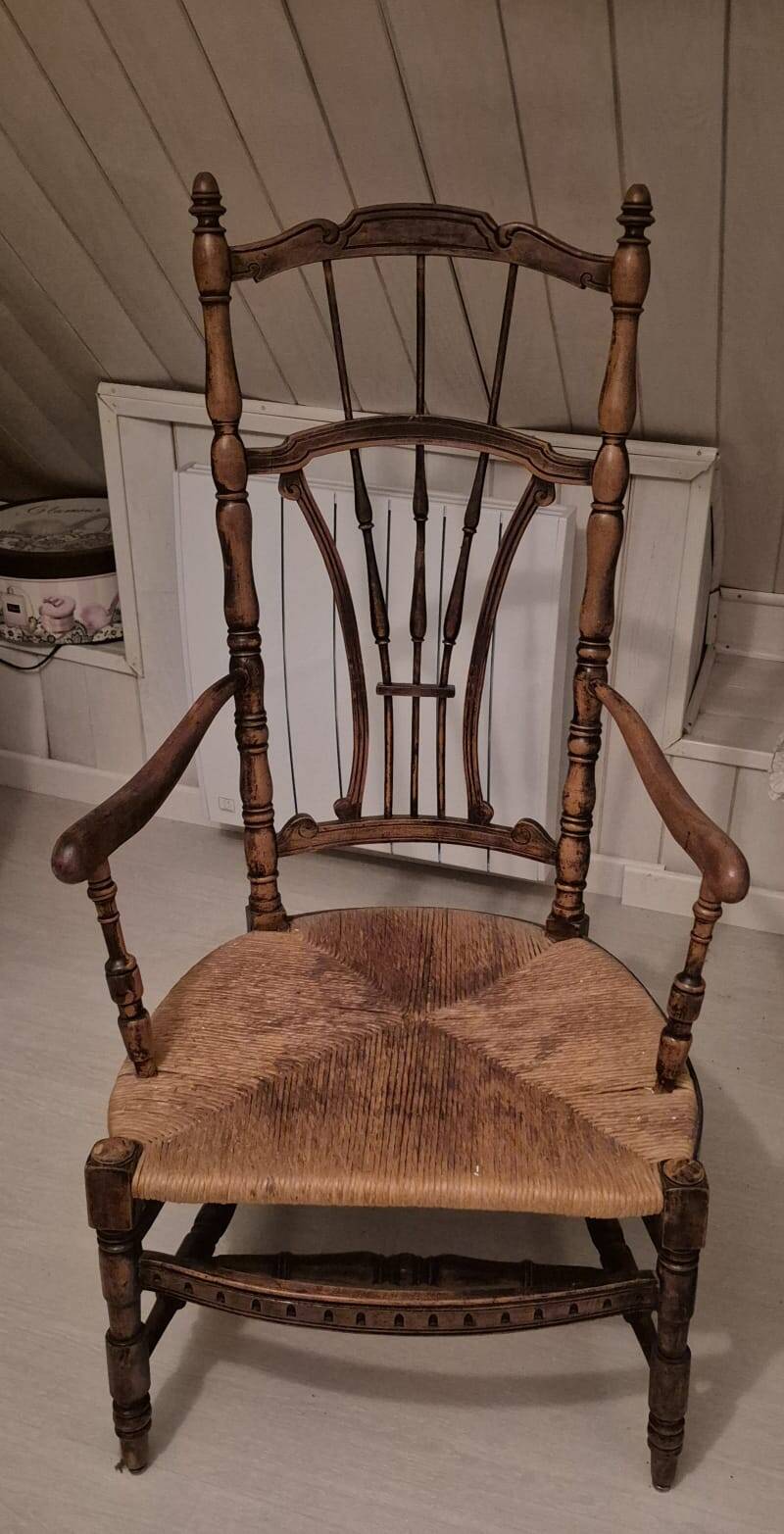 Fauteuil en bois et paille