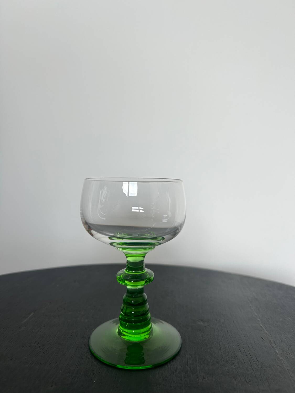 Set of 6 vintage emerald green stemmed glasses