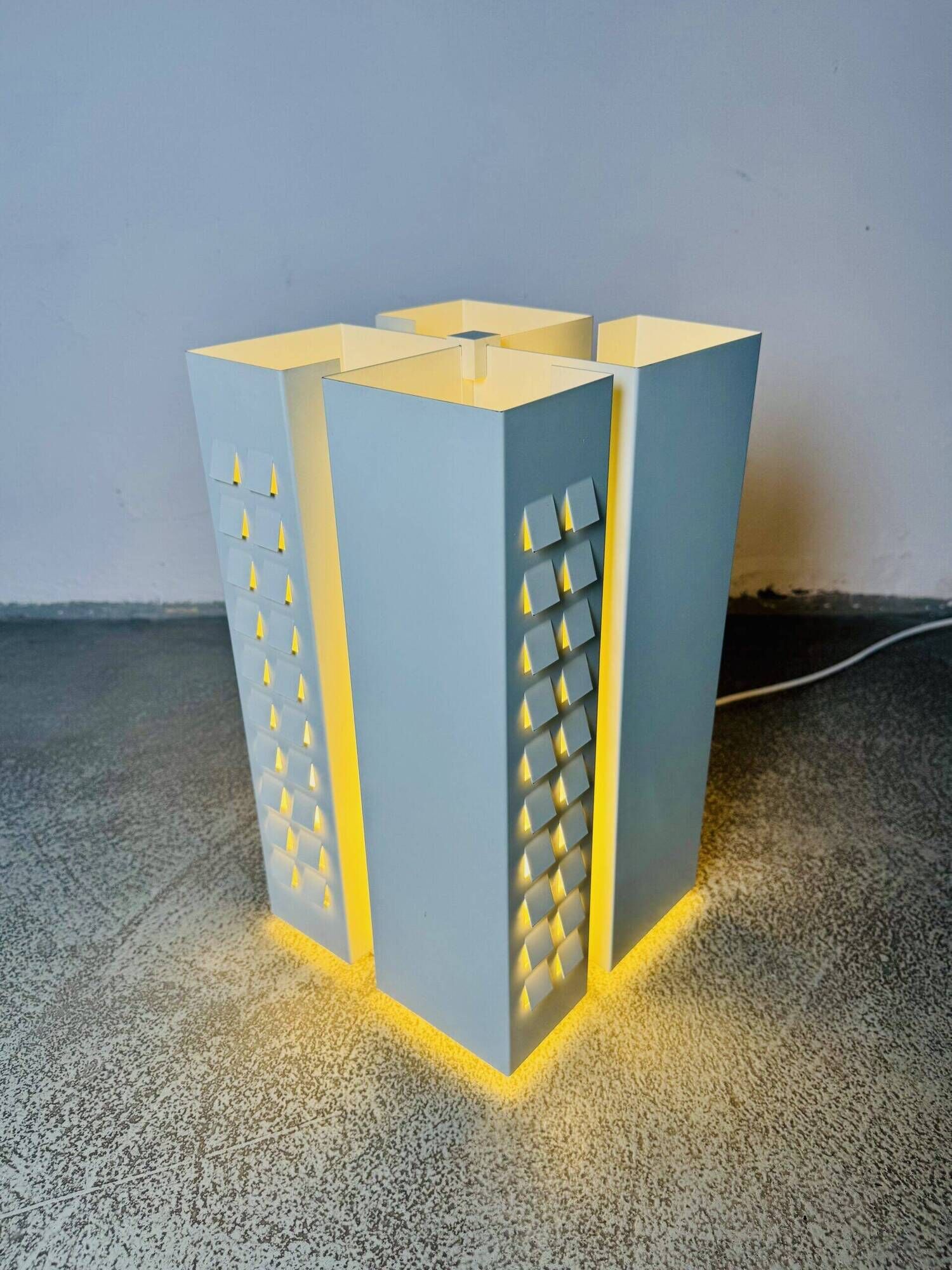D-2055.14 Siësta Table Lamp By Maija Liisa Komulainen For Raak Amsterdam, The Netherlands 1970S