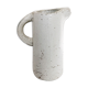 Broc en céramique blanche