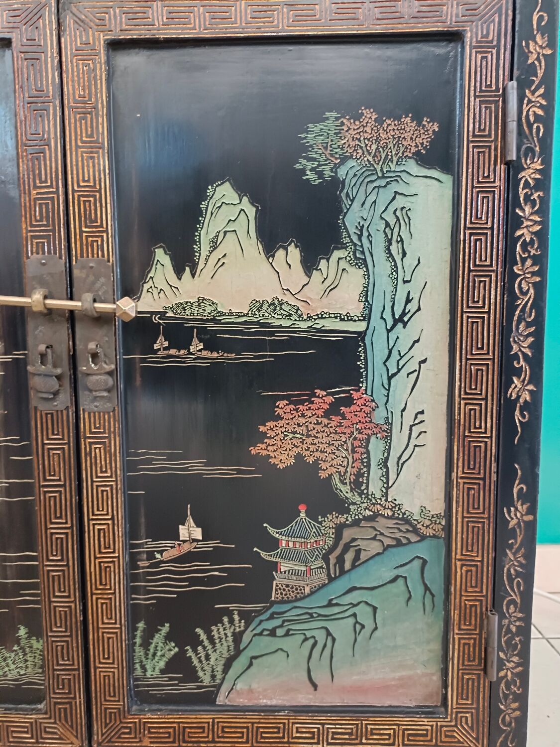 Black lacquered Chinese sideboard