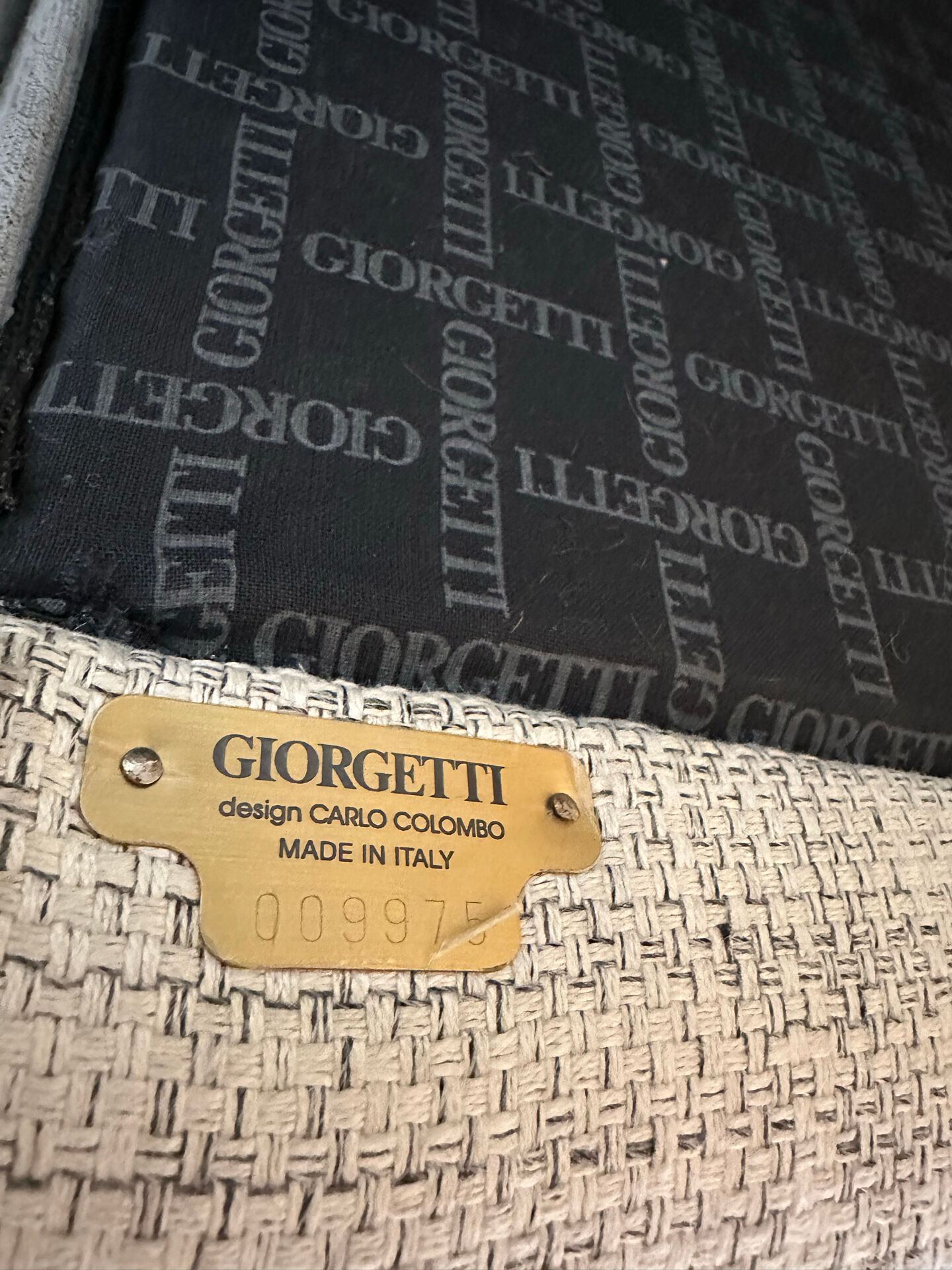 Original Giorgetti Drive sofa, designed by Carlo Colombo and manufactured.