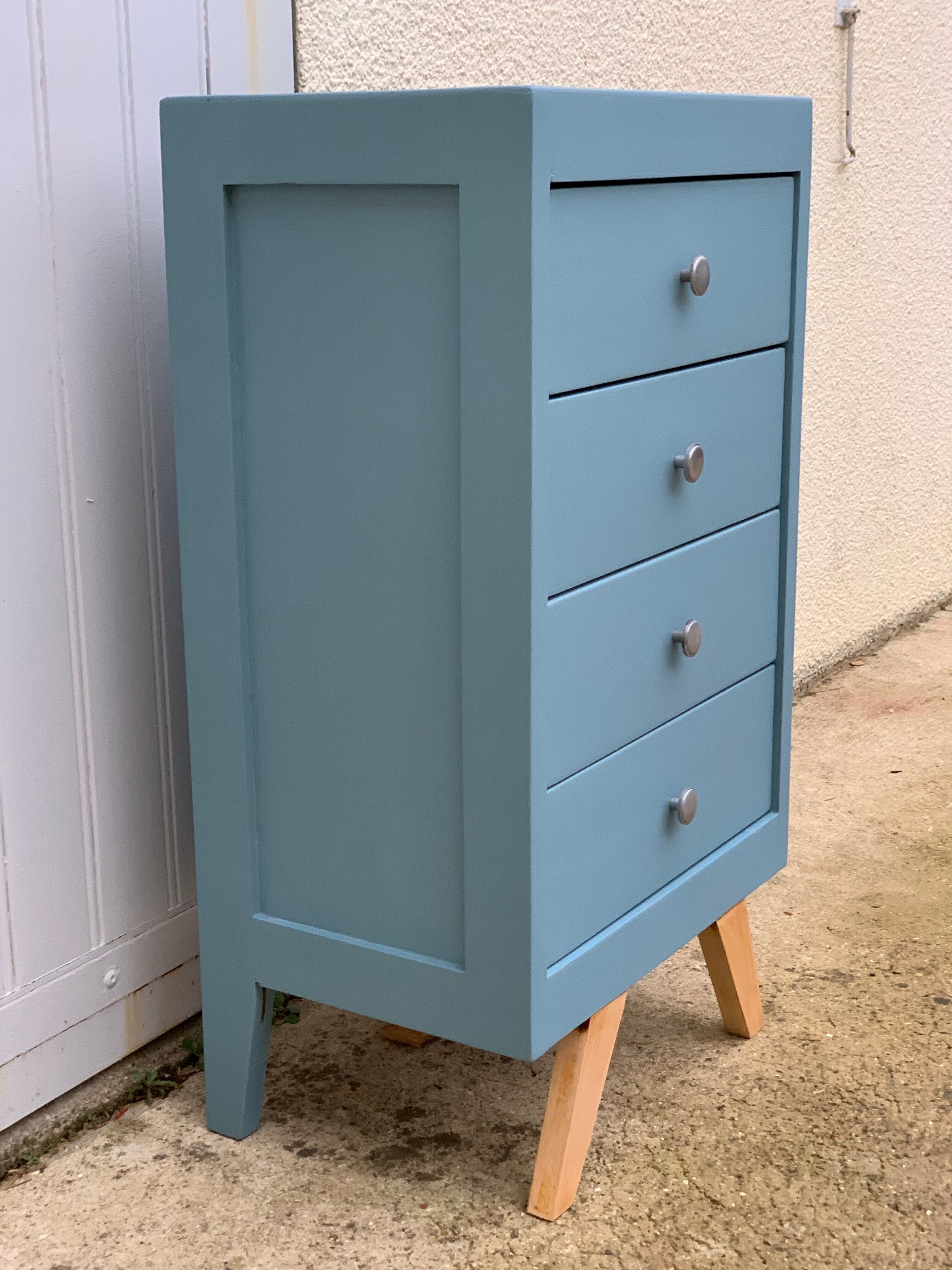 Chiffonnier feet compass 1950