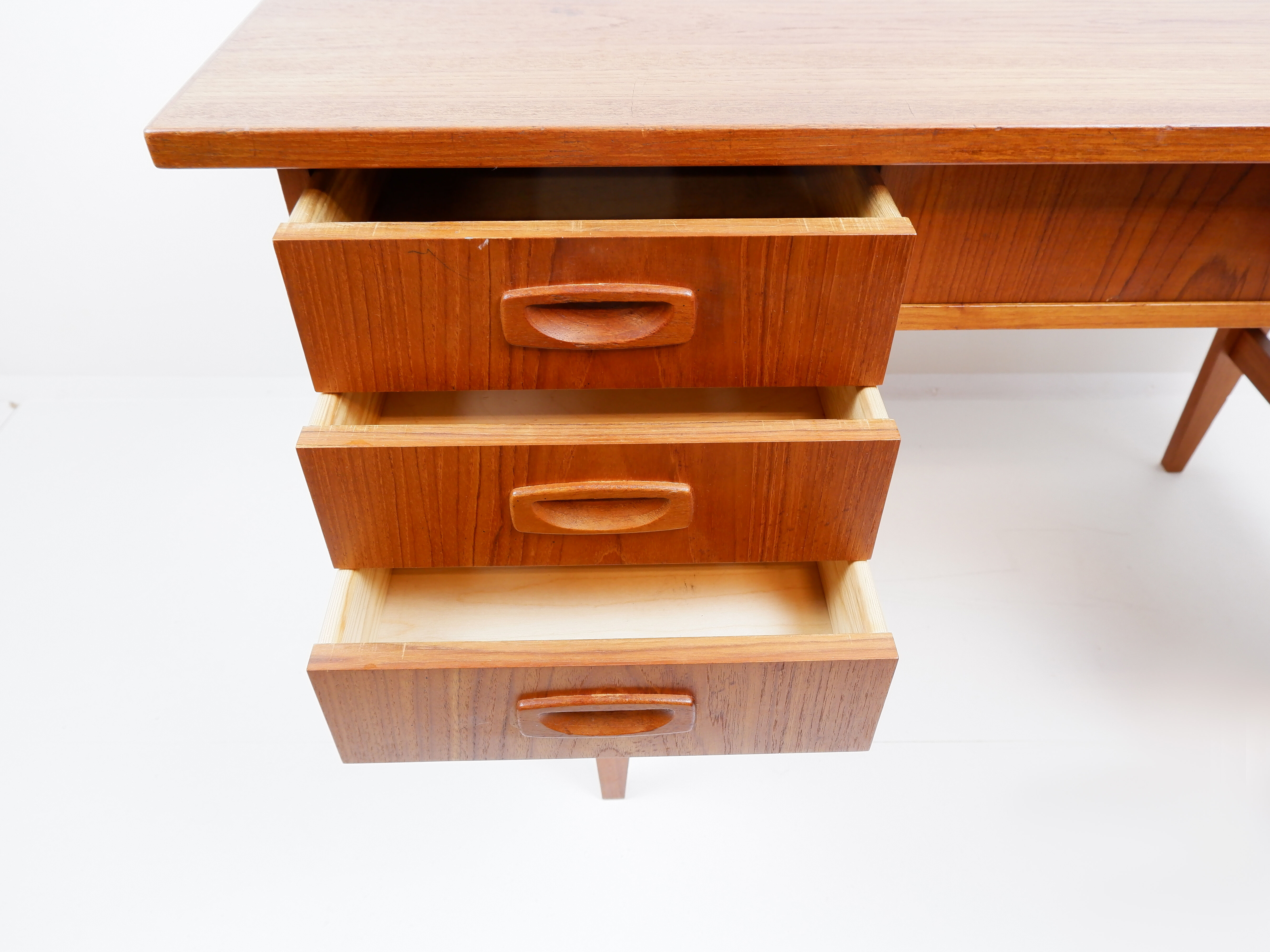 Vintage writing desk with 7 drawers