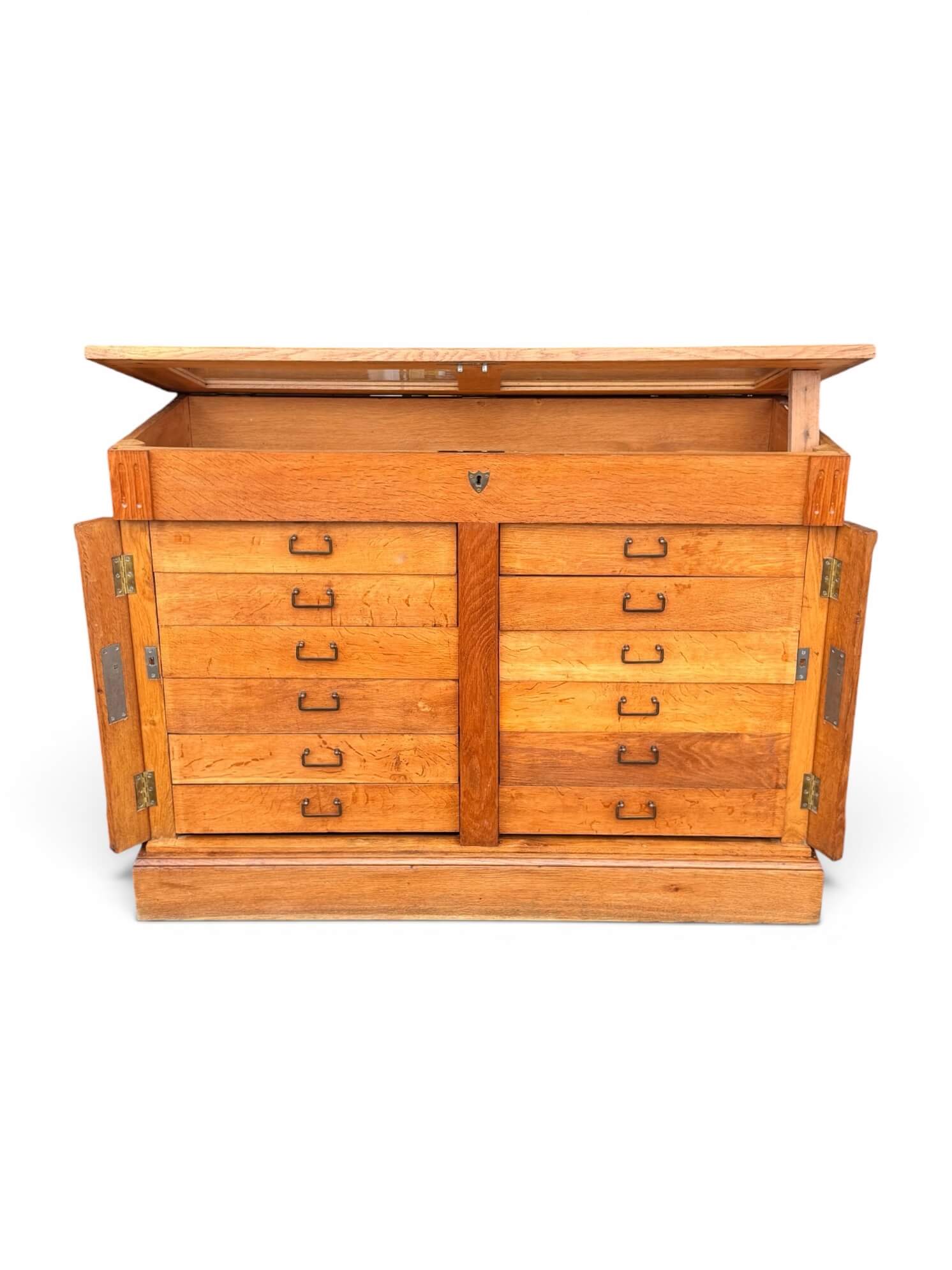 Meuble vitrine de commerce 1900