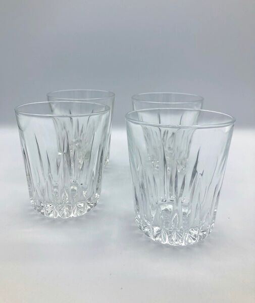 4 chiseled glass water glasses