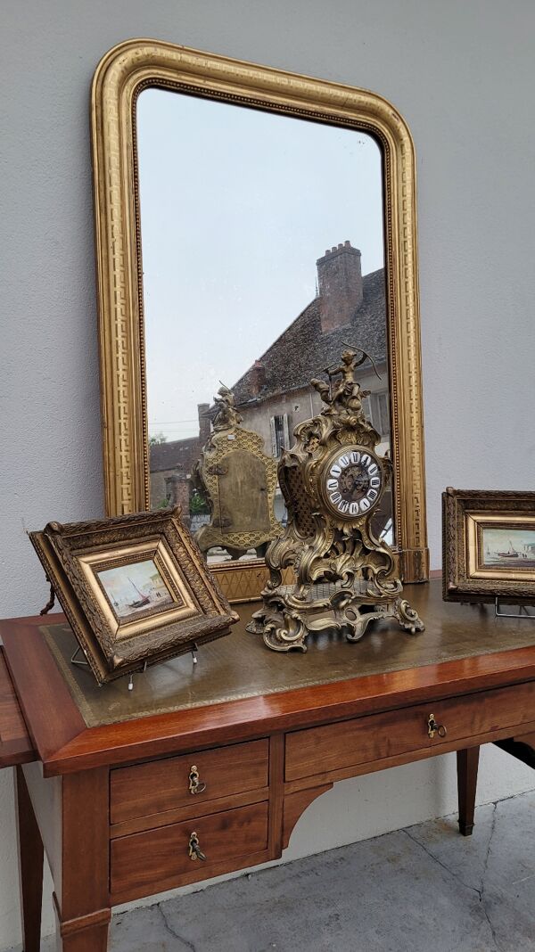 Bureau plat de style Louis xvi en acajou 19ème