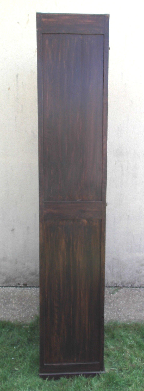 Bibliothèque vitrine