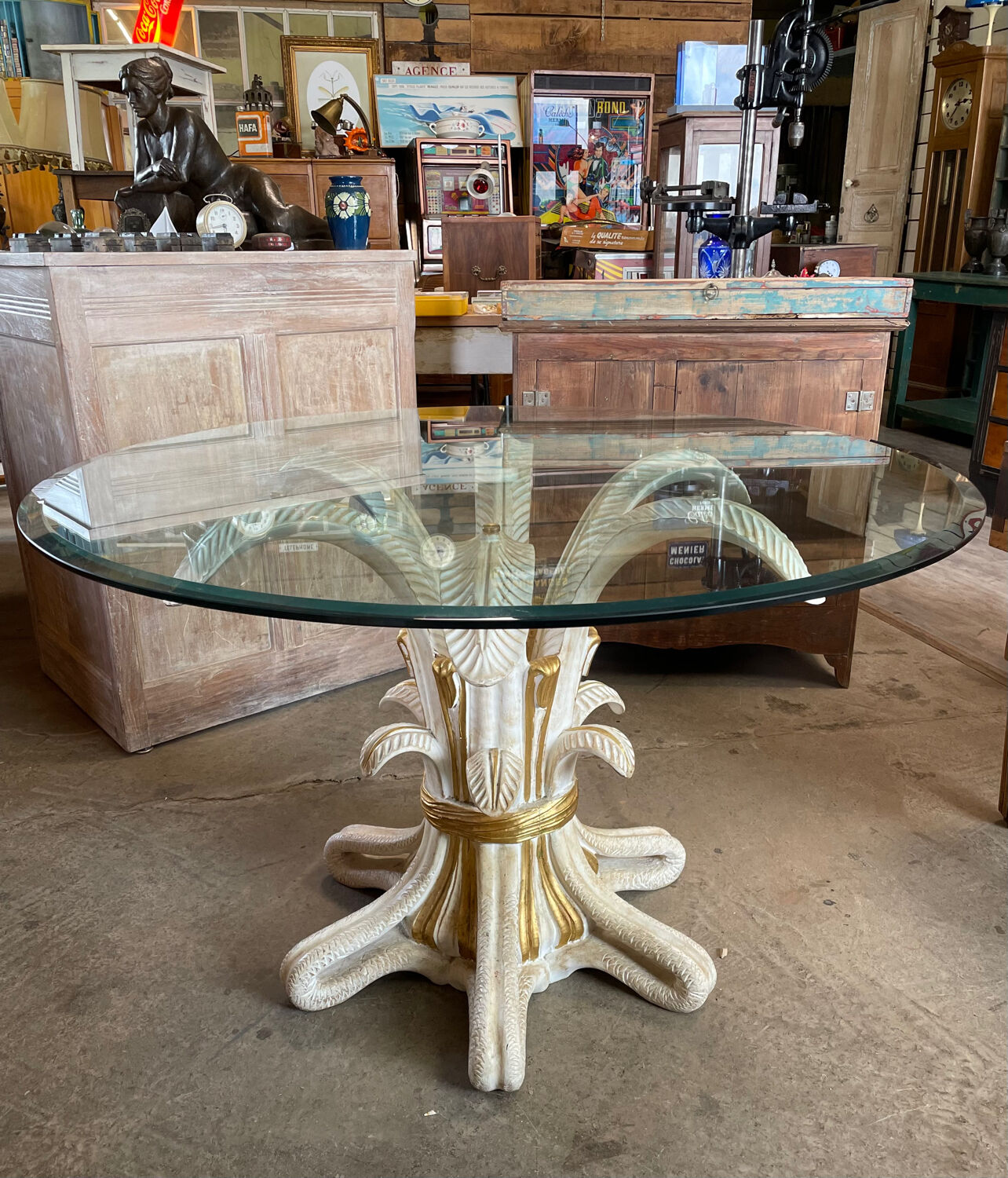 Glass round table