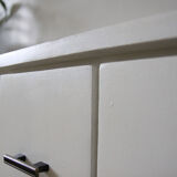 Vintage buffet in Tirois