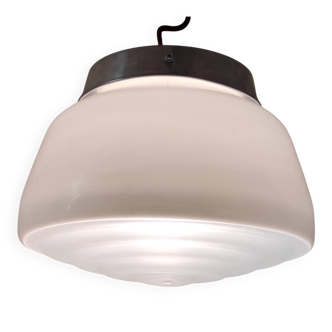 Plafonnier XXL style industriel globe opaline - mid. XXème