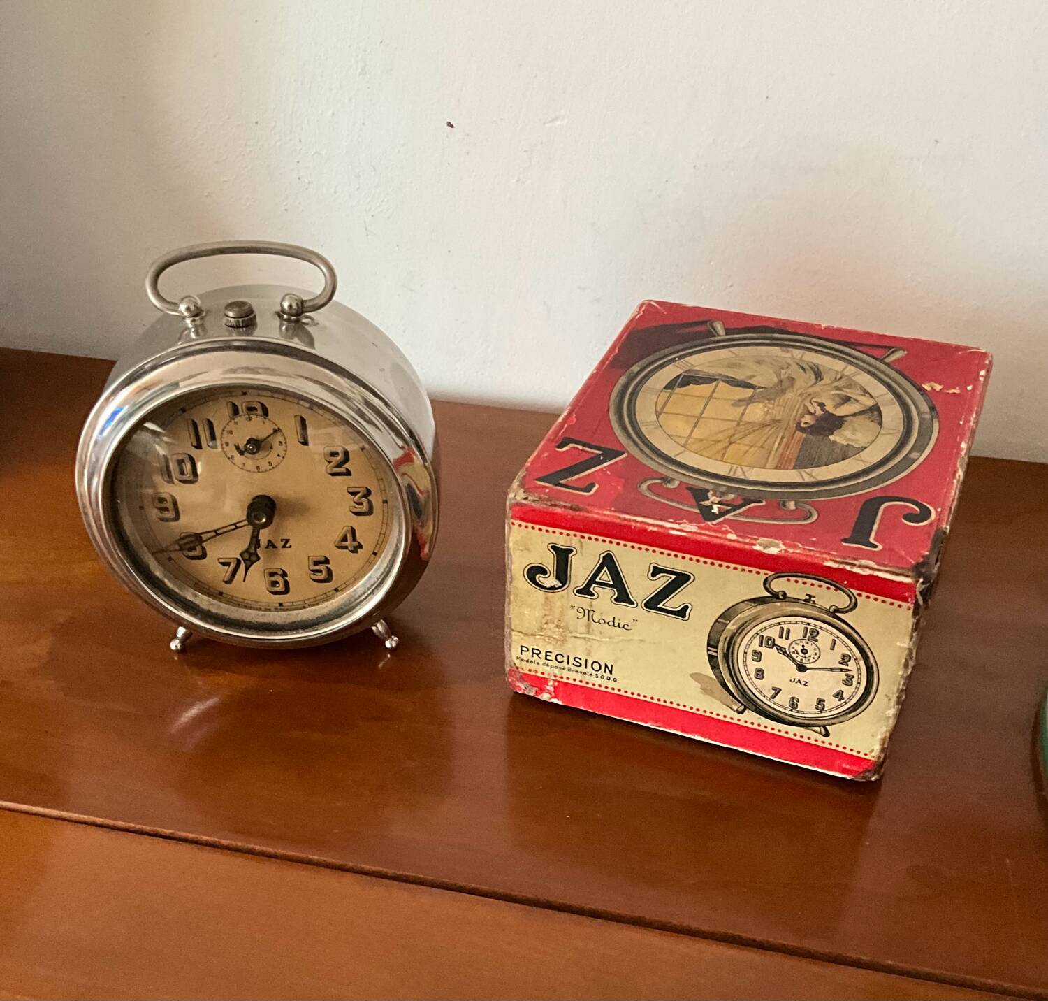 JAZ art deco alarm clock 1926