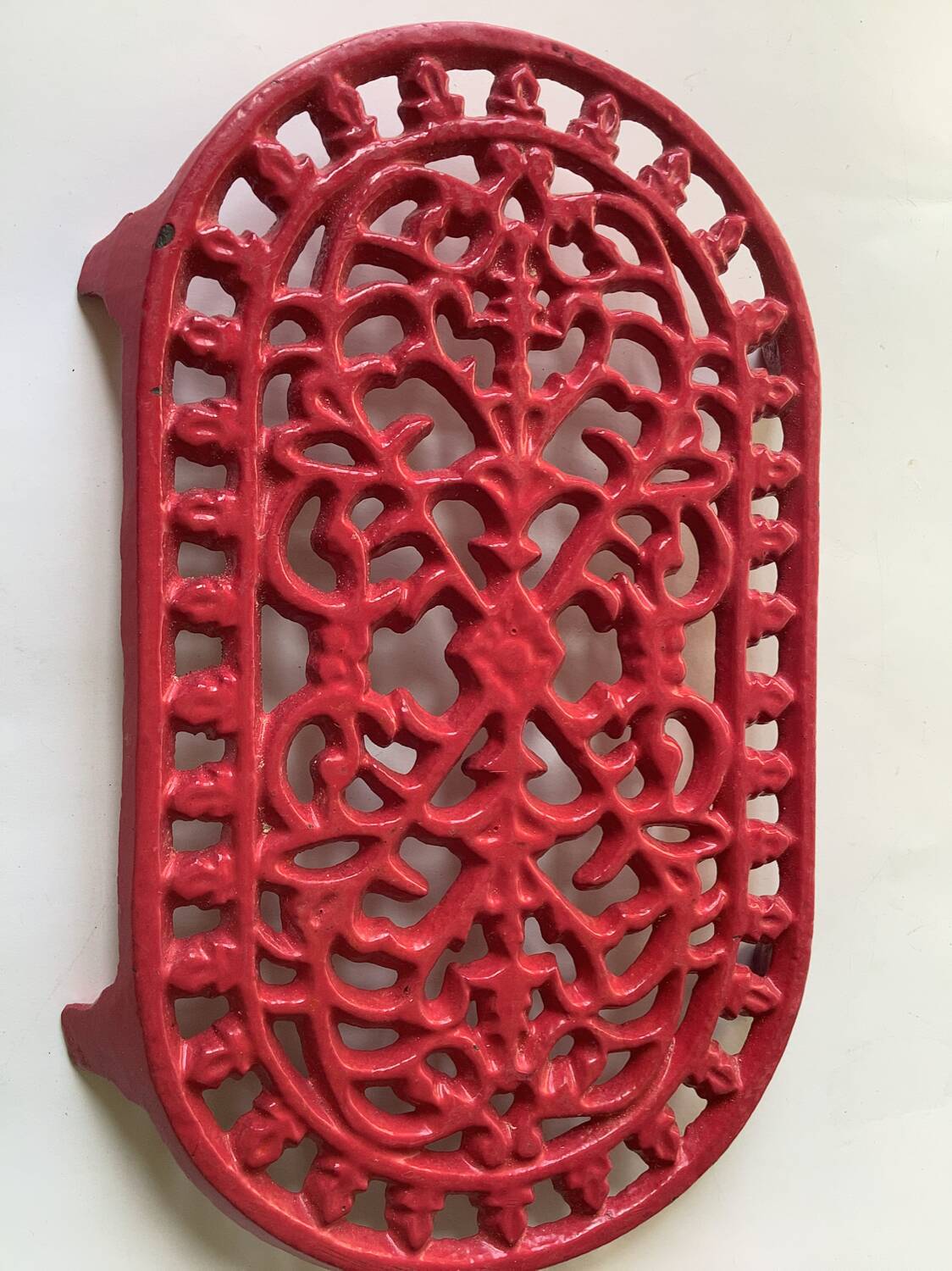 Vintage oval trivet