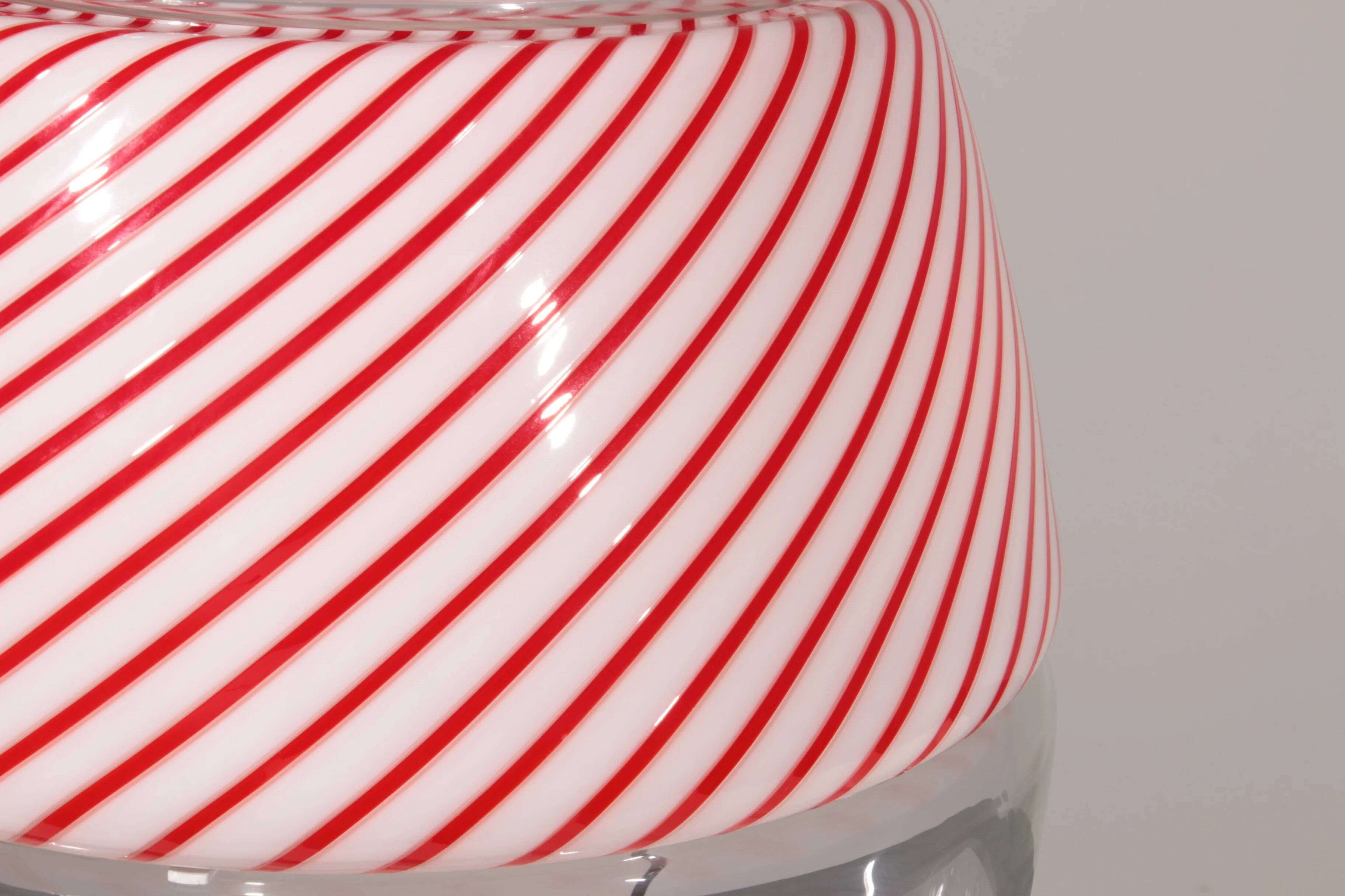 Very large egg-shaped lamp by Carlo Nason for AV Mazzega, Murano glass model LT 535, Italy, 1970s.