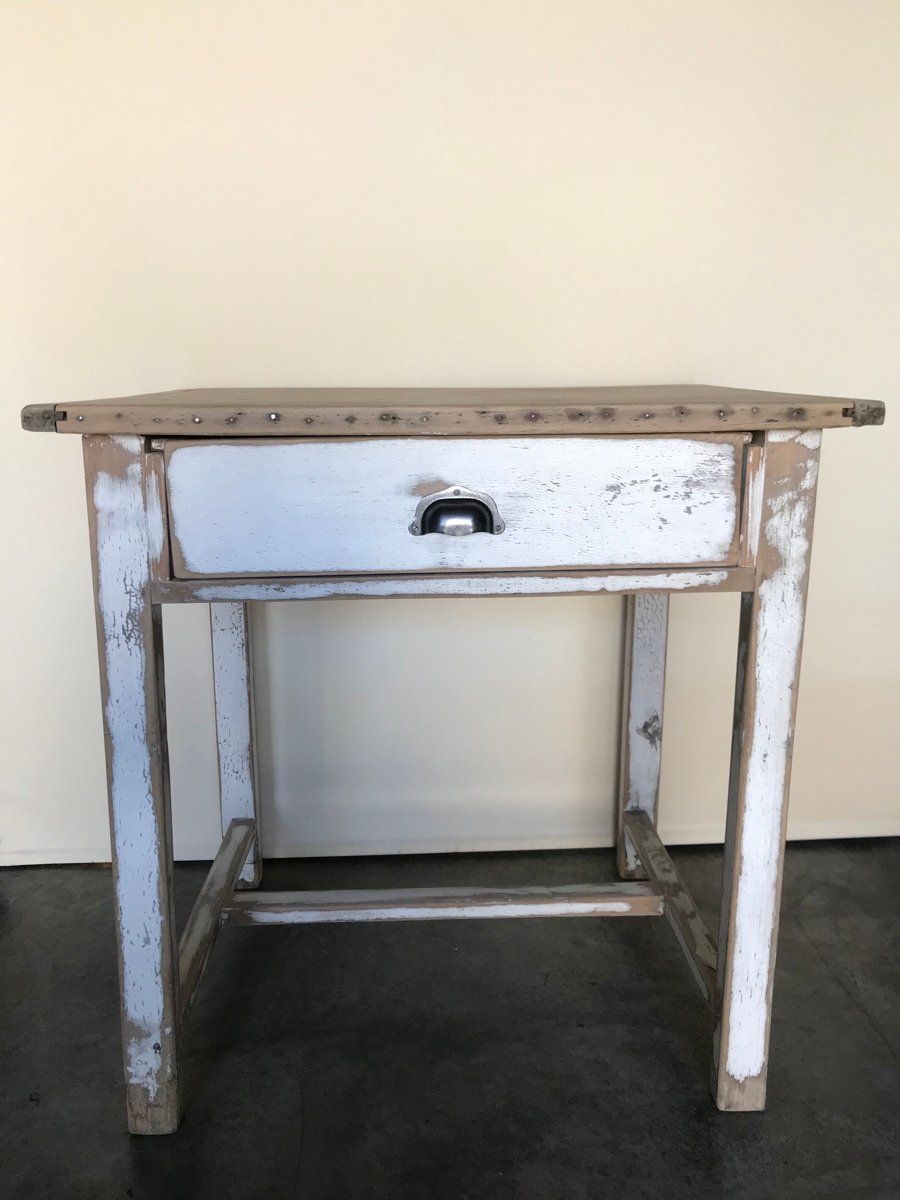 Table vintage wood in raw wood and white industrial chalk