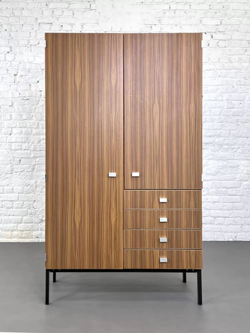 Armoire années 60 par Pierre Guariche pour Meurop