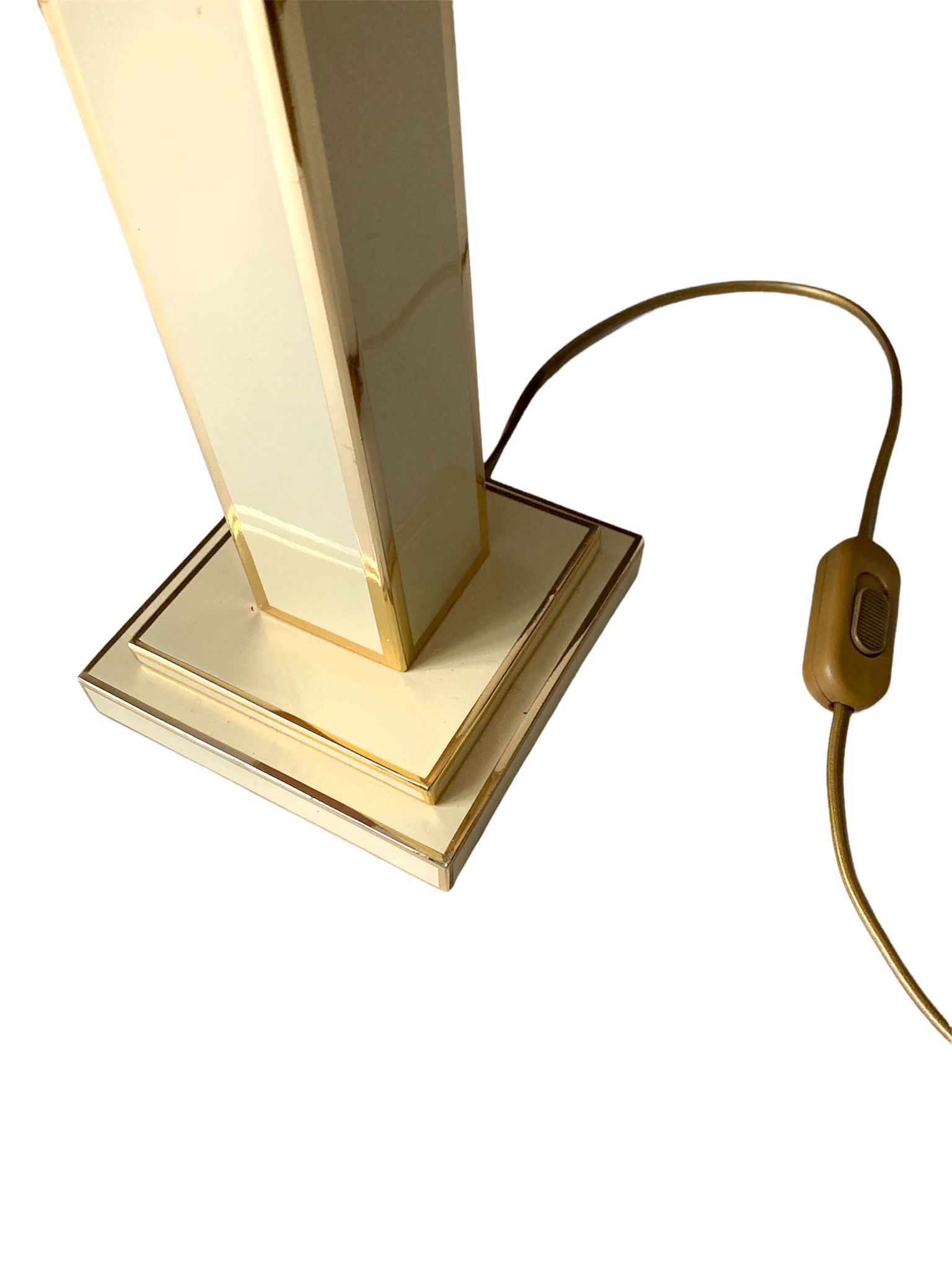 Lampe à poser, laiton et laque crème