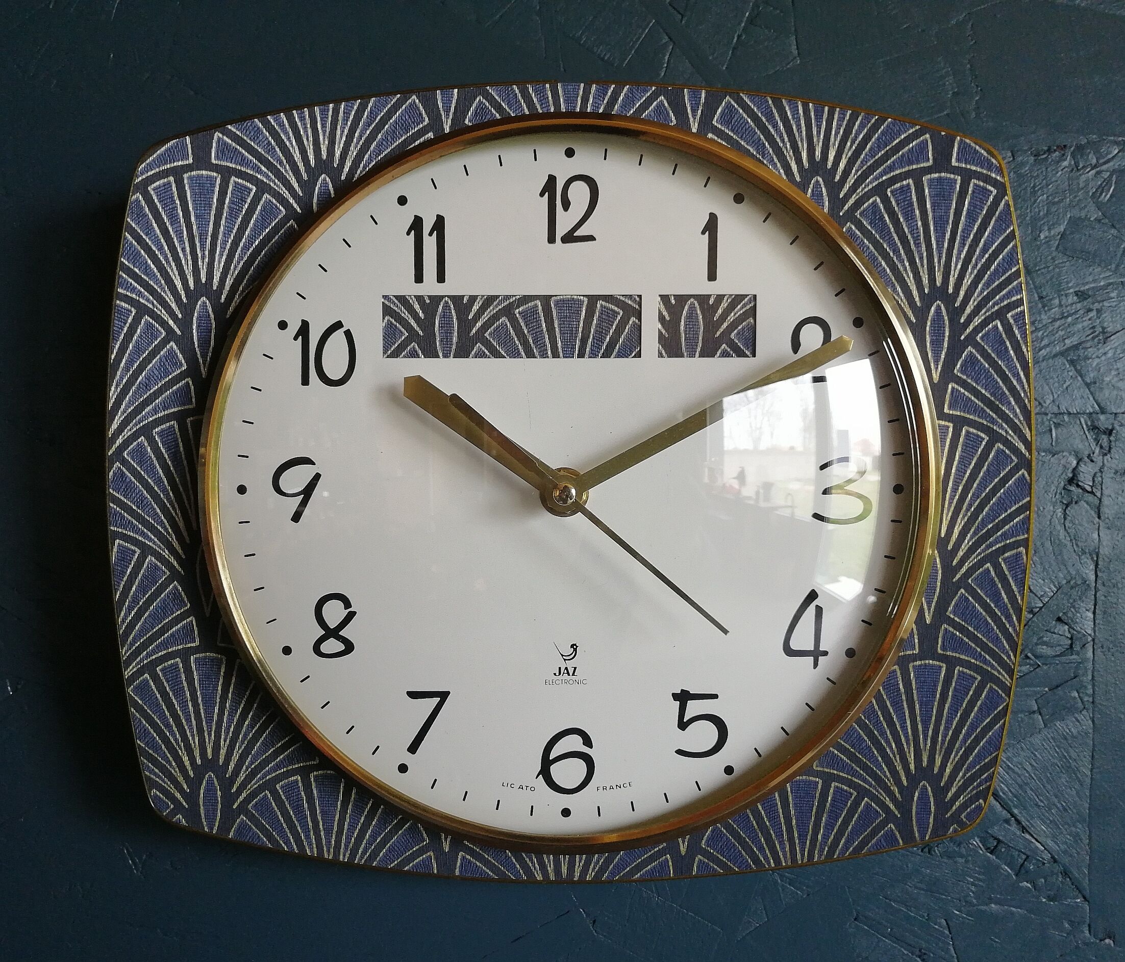 Vintage clock silent wall clock "Jaz blue gold"