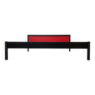 Double bed postmodern German vintage profile system by Elmar Flötotto for Flötotto.