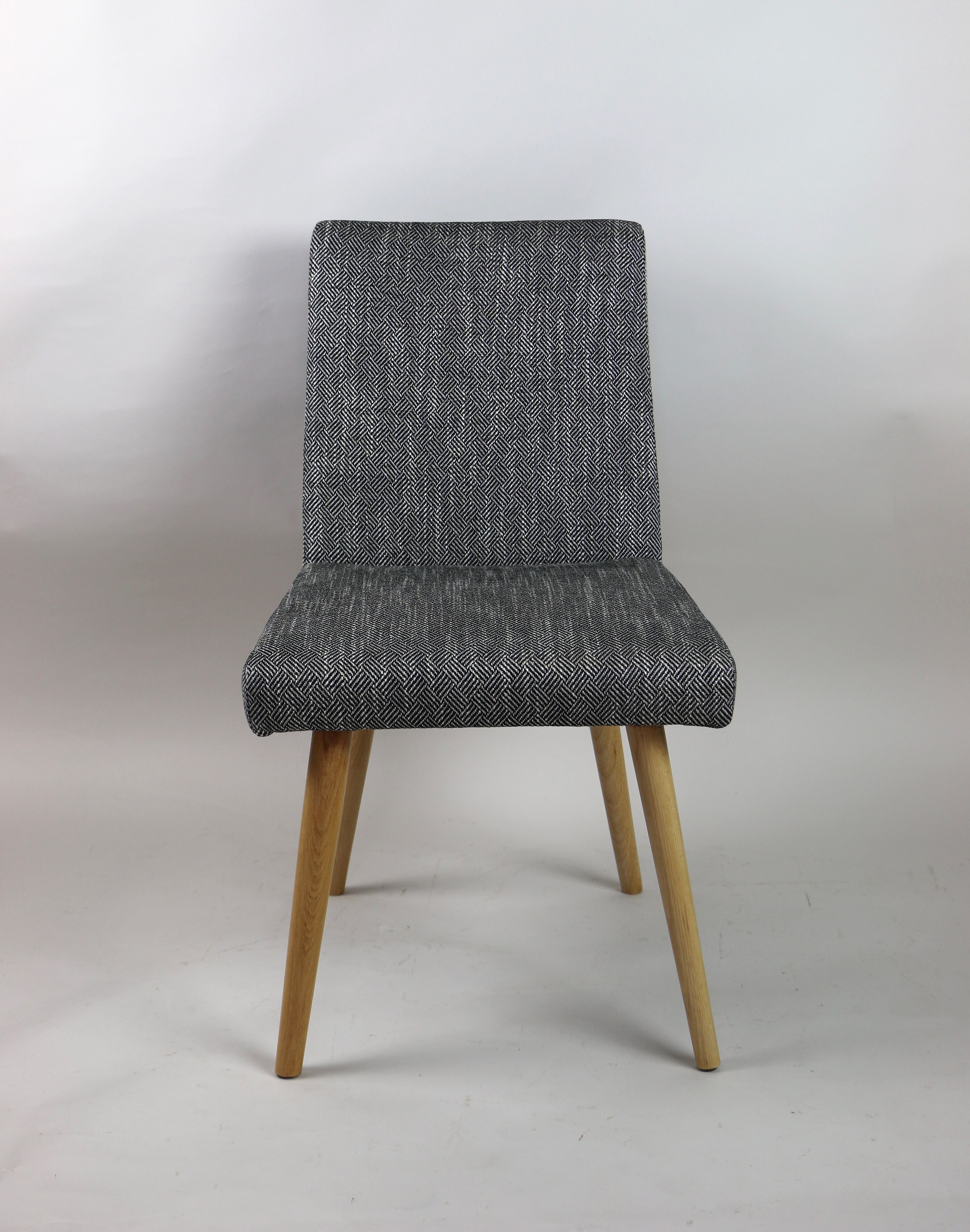 Ensemble de chaises vintage noir et blanc  1970