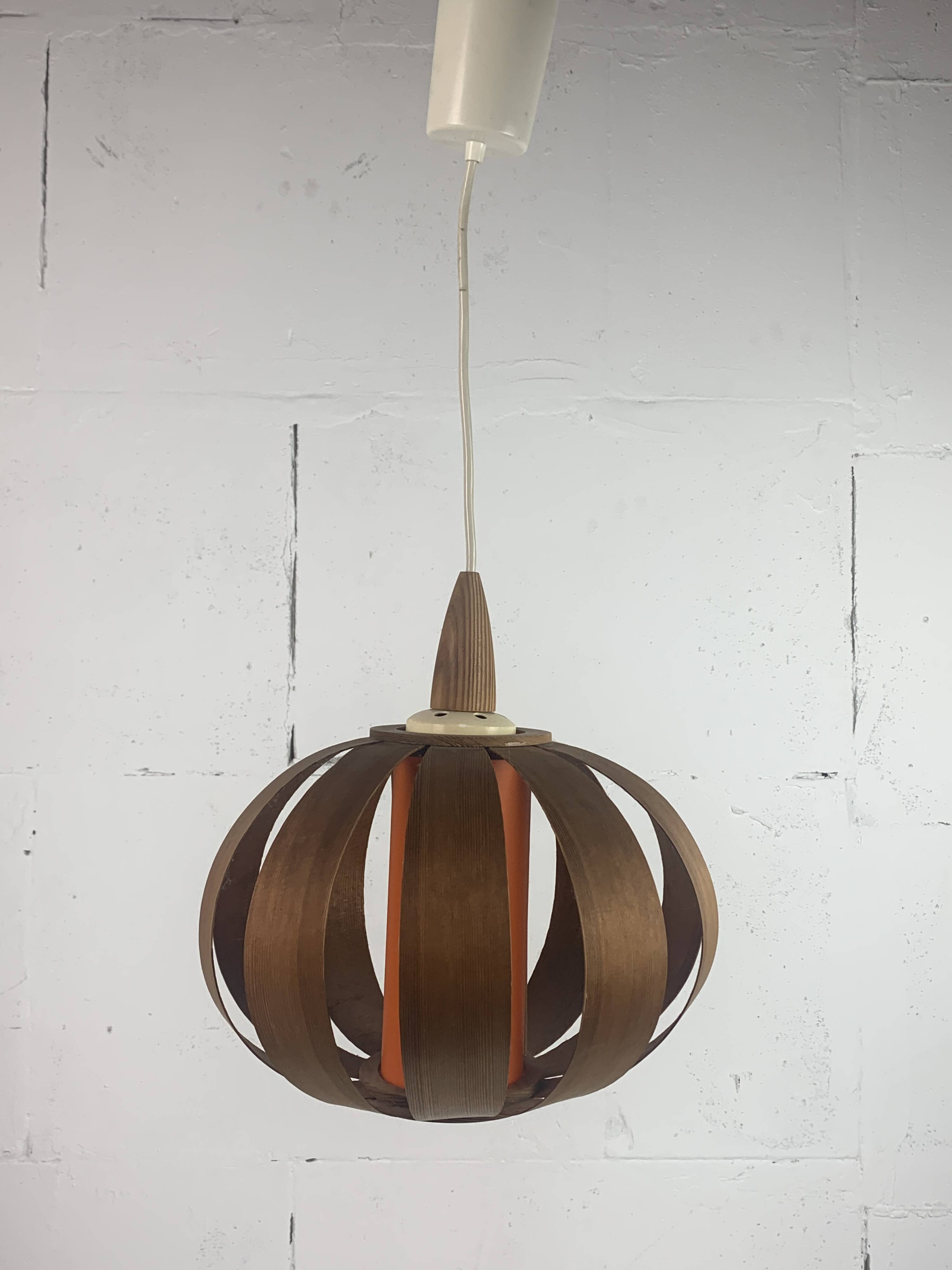 Pendentif champignon OVNI de l'ère spatiale du milieu du siècle, style Hans Agne Jakobsson