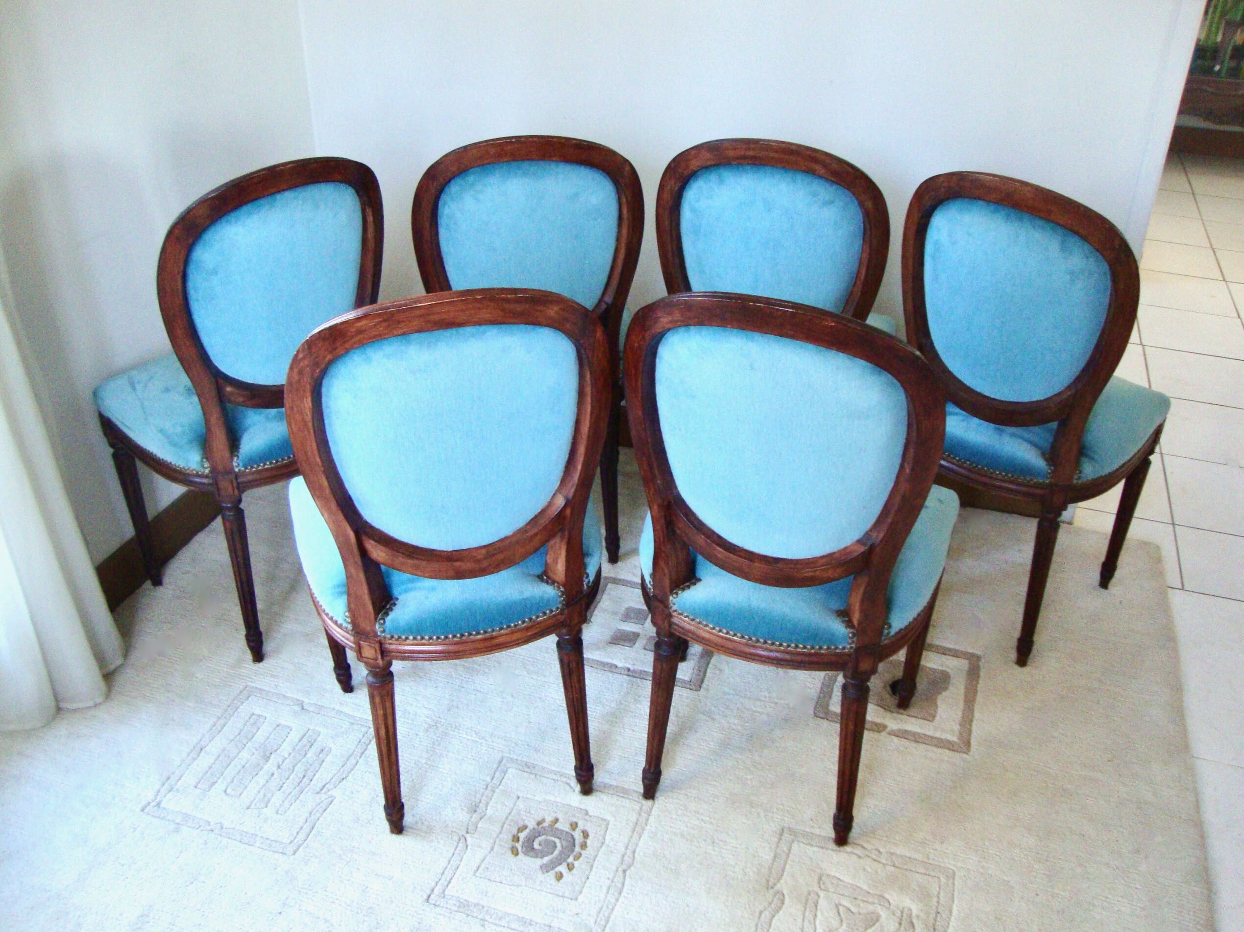 6 walnut and velvet medallion chairs, Louis XVI style