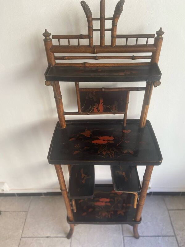 Petit meuble asiatique