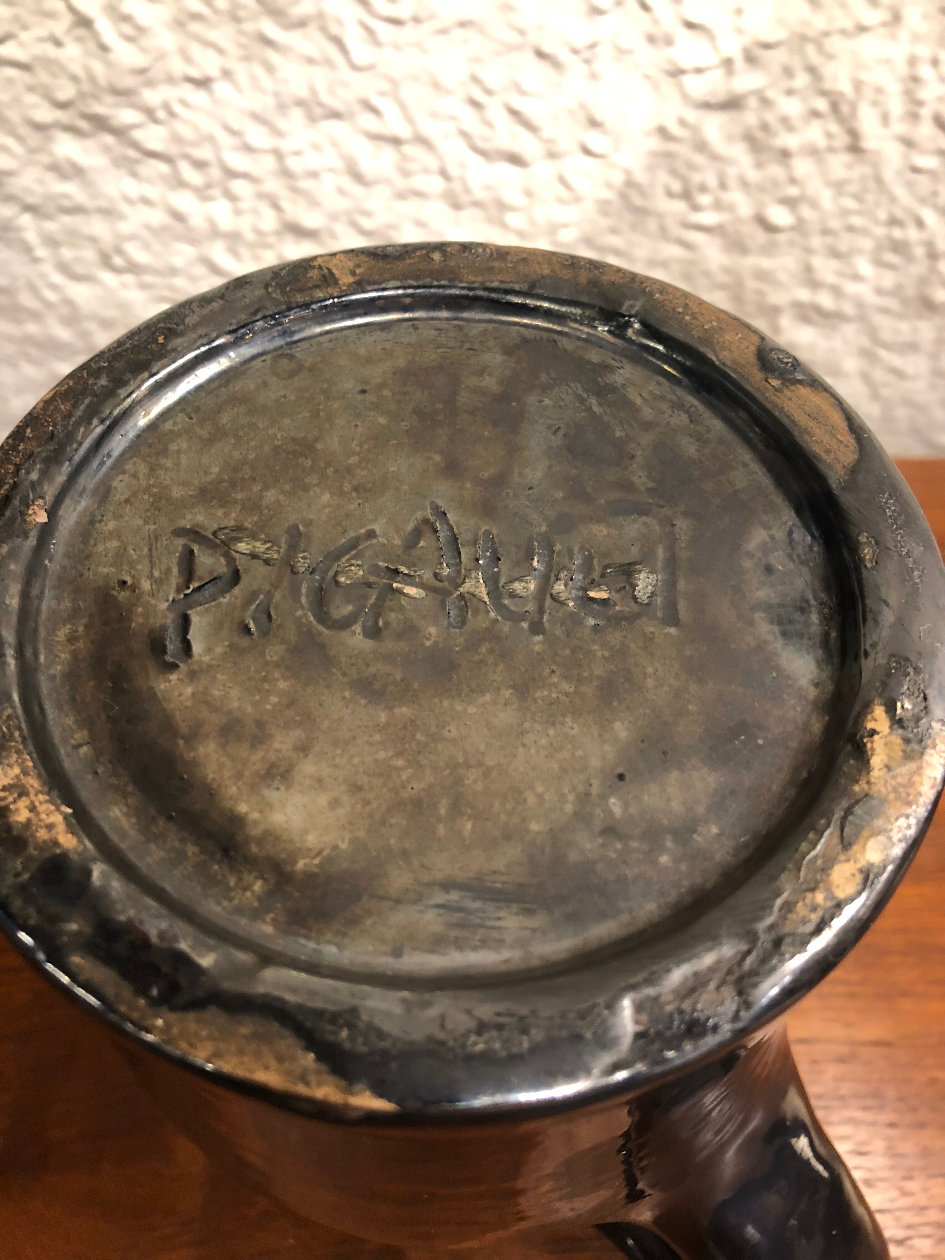 Rare black pitcher Picaut