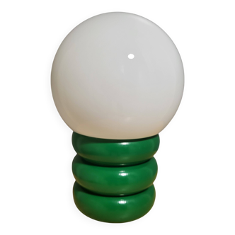 Lampe  à poser ,globe opaline et bois vert laqué vintage, 1980