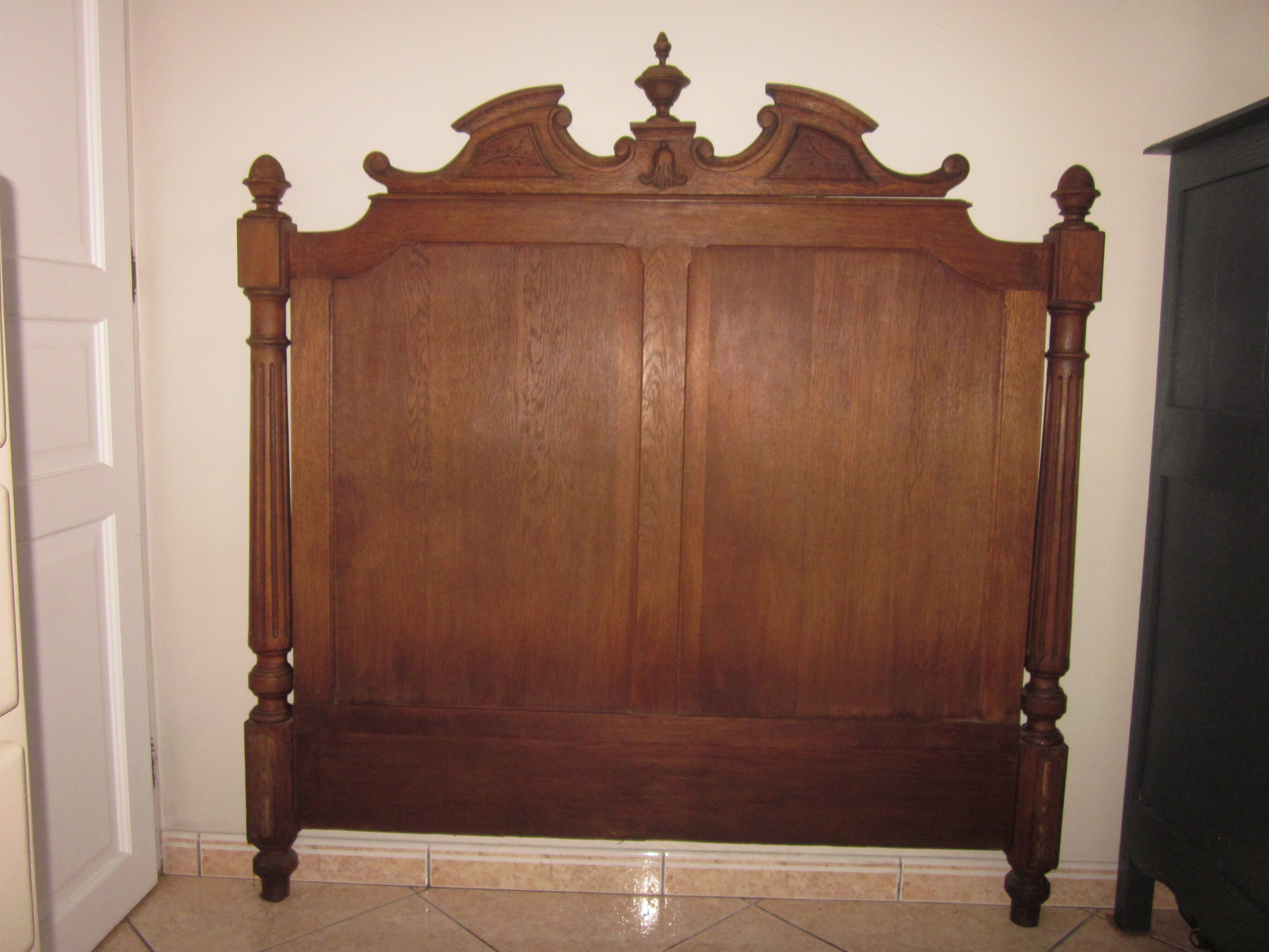 Headboard of the years 1920