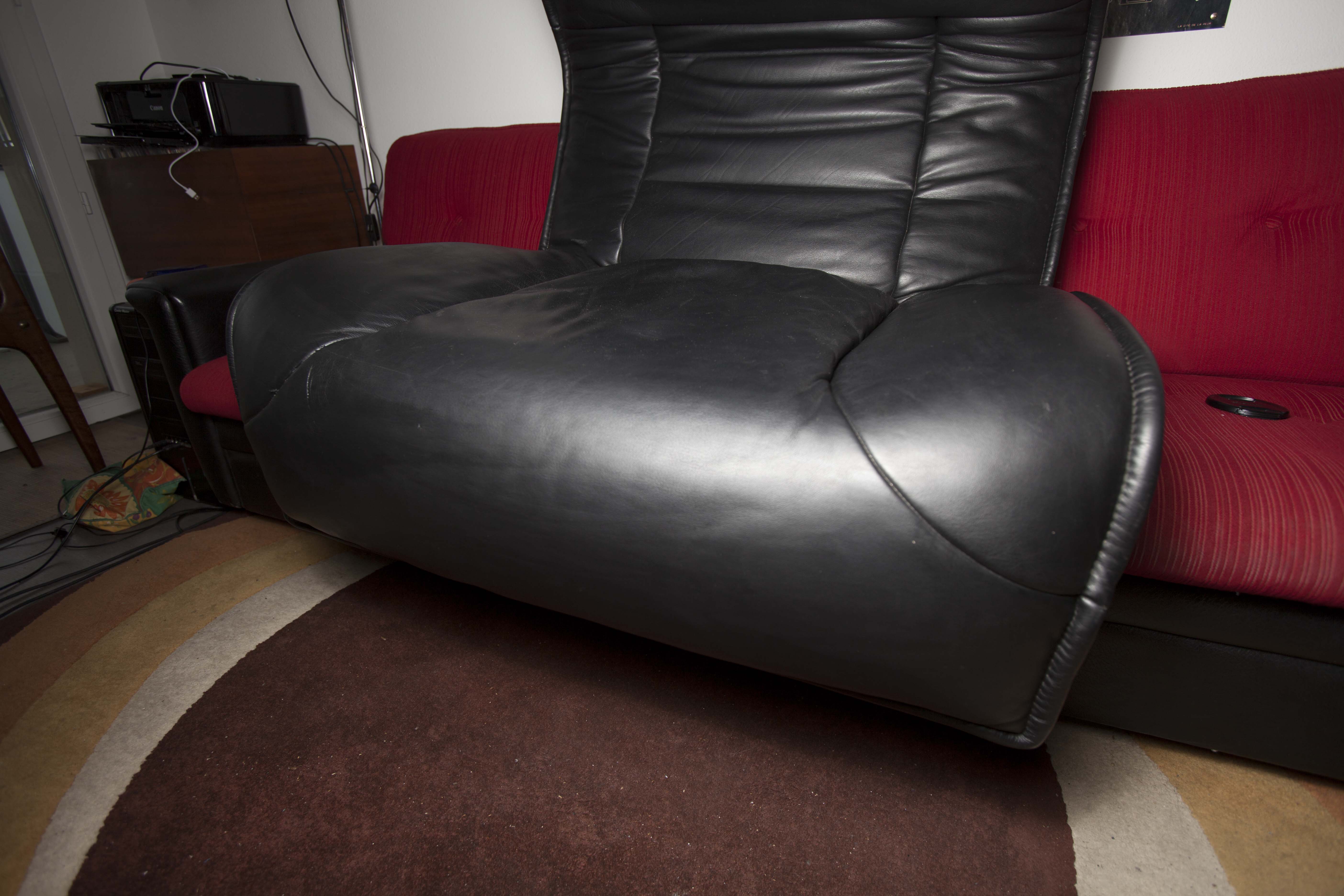 Leather sofa model "Veranda" Vico Magistretti for Cassina