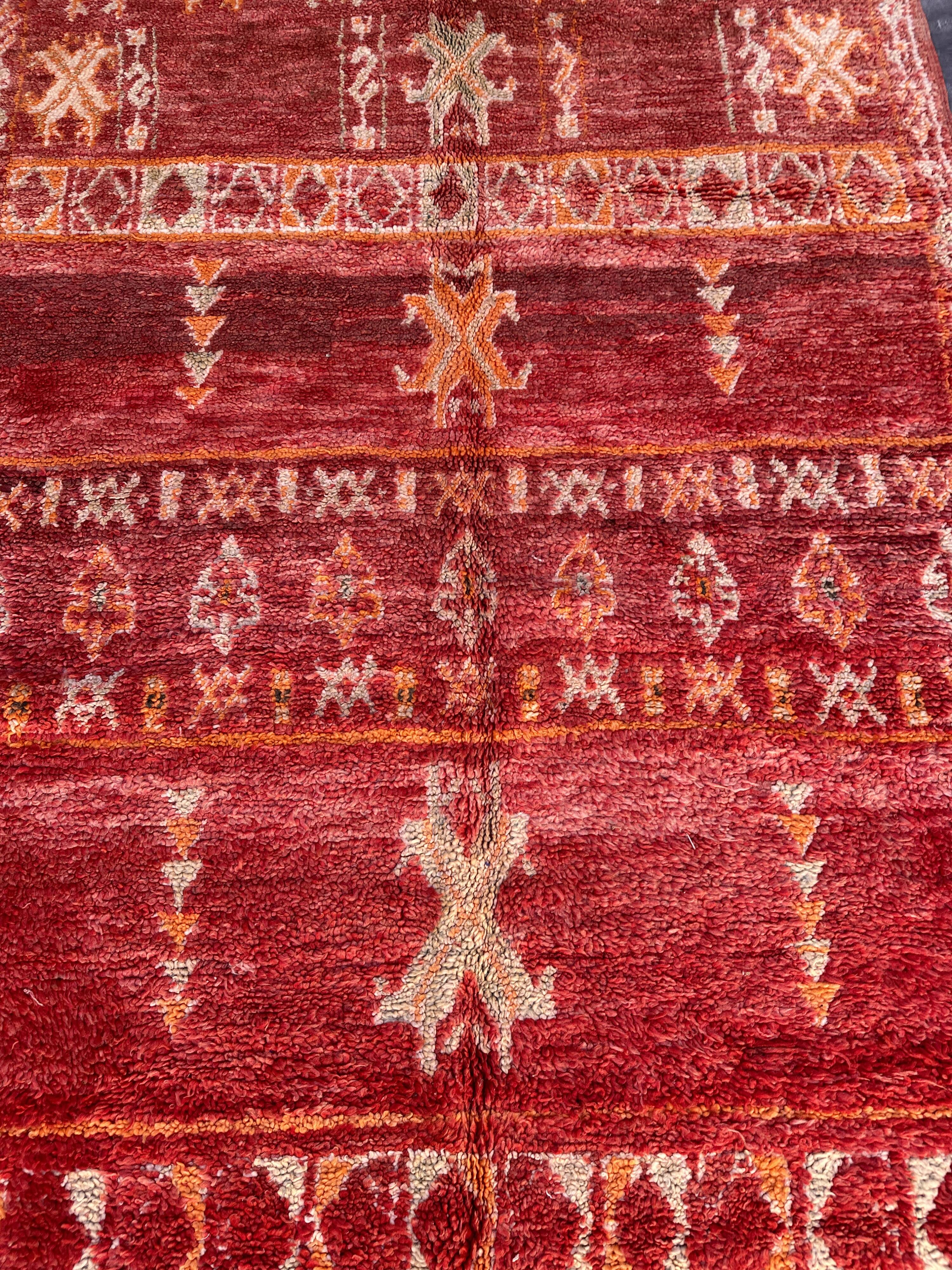 Old berber carpet - 196 x 345 cm